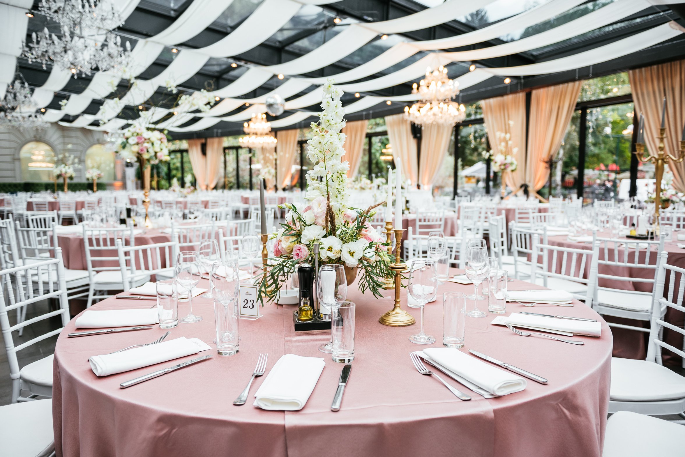 Romantic luxury wedding decoration