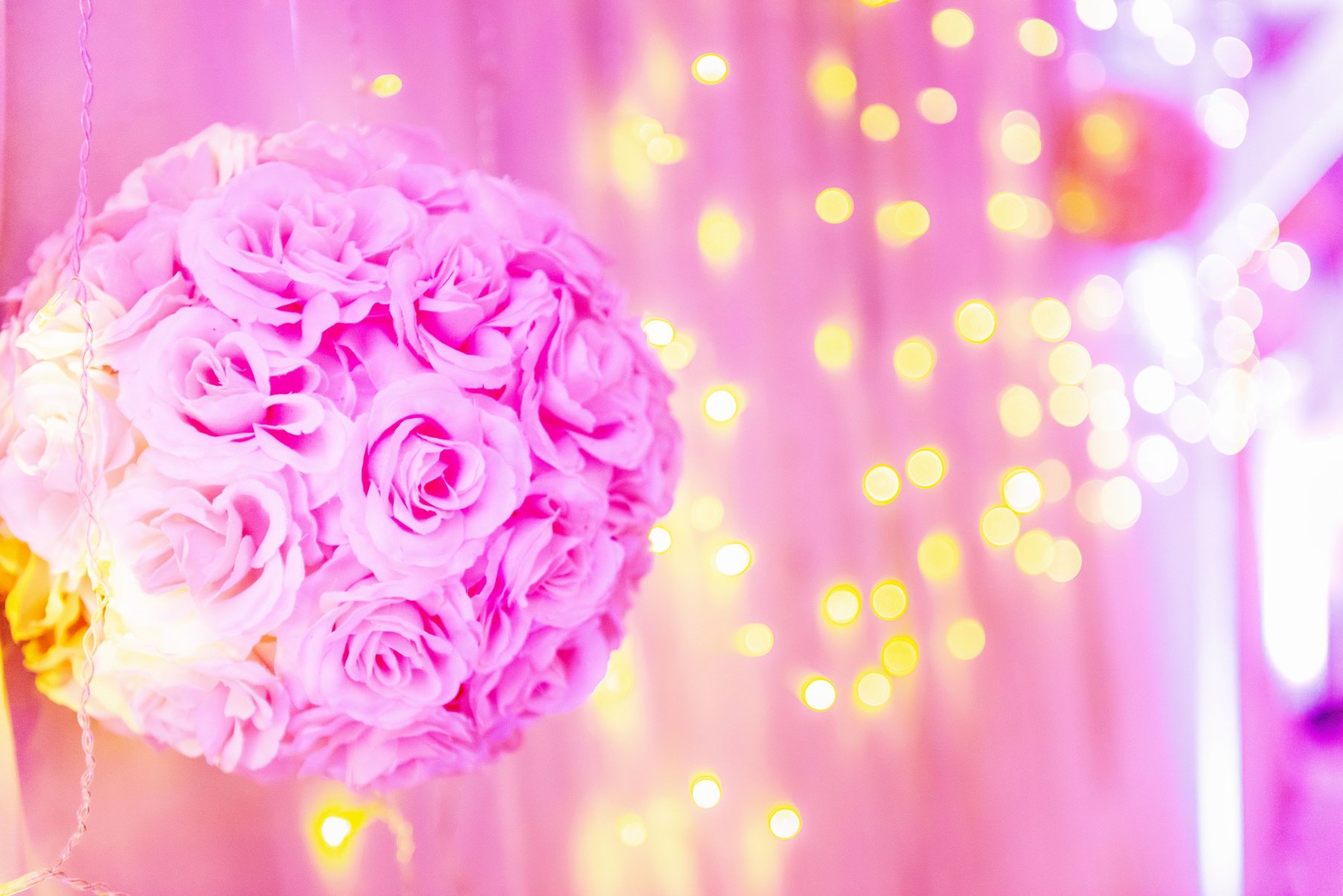 Pink decoration & lights at event